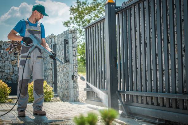 Best Patio and Deck Pressure Washing  in Strathmore, CA